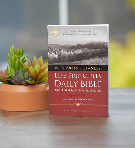 NASB, Charles F. Stanley Life Principles Daily Bible